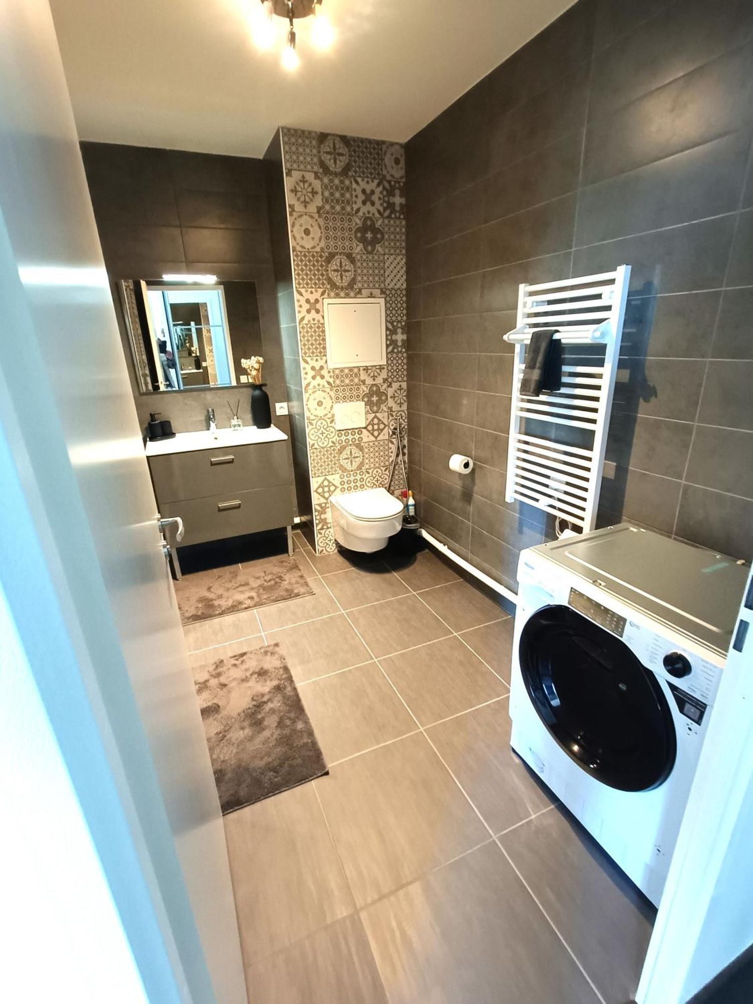 T3 Luxe Neuf 6p 2 Ch 2 Salle De Bains Parking Prive En Sous Sol Lit Bebe C205 Chessy (Seine-et-Marne)