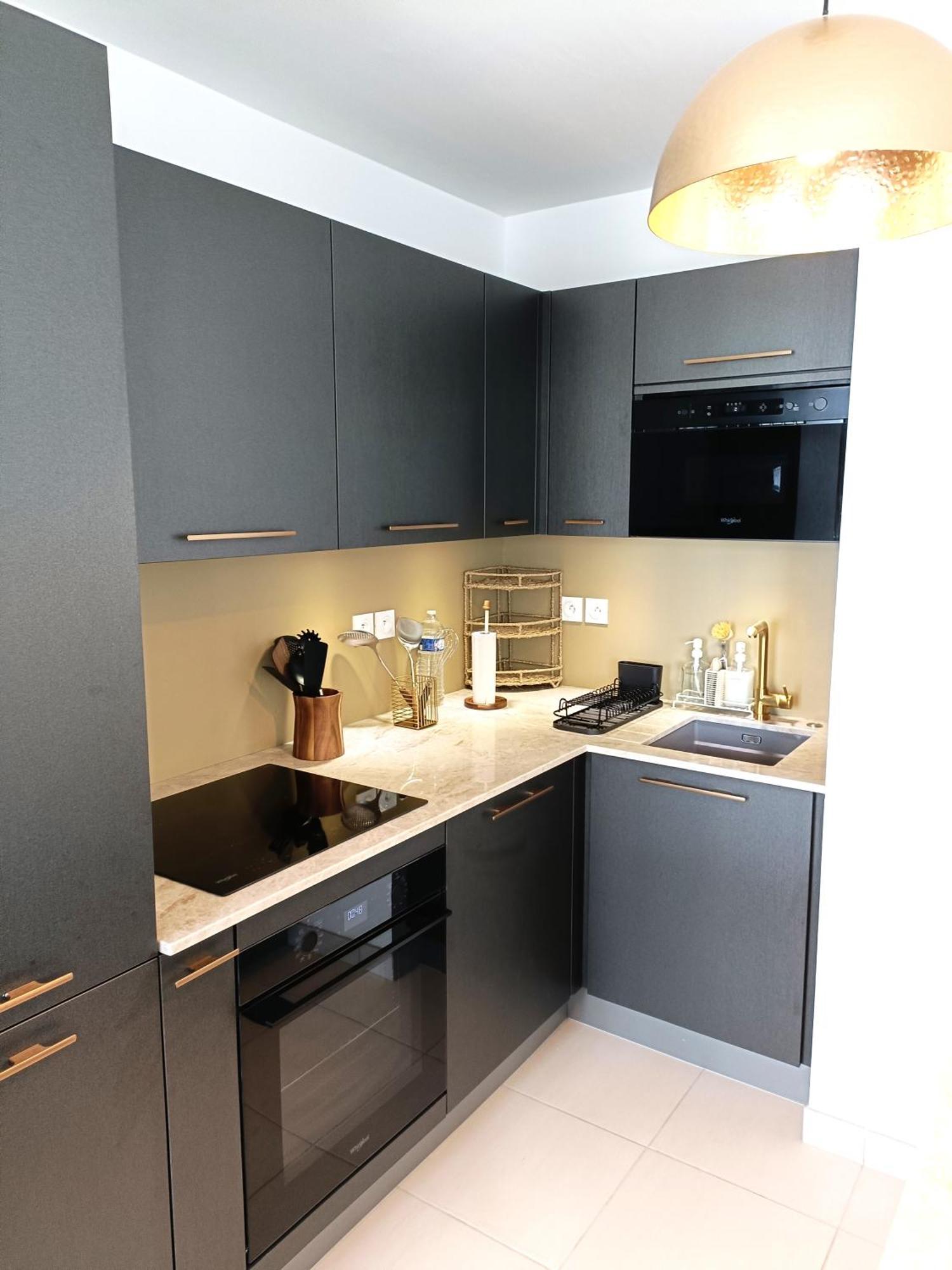 T3 Luxe Neuf 6p 2 Ch 2 Salle De Bains Parking Prive En Sous Sol Lit Bebe C205 * Chessy (Seine-et-Marne)